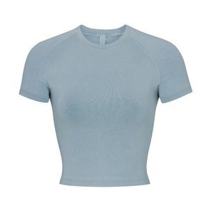 New Vintage Cropped Raglan T-Shirt